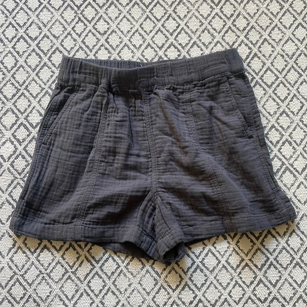 MADEWELL Lightspun Easy Pull-On Shorts in gray